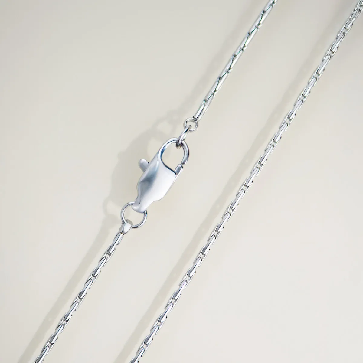 Pendentif Forma, maille forçat limée, argenté — 3