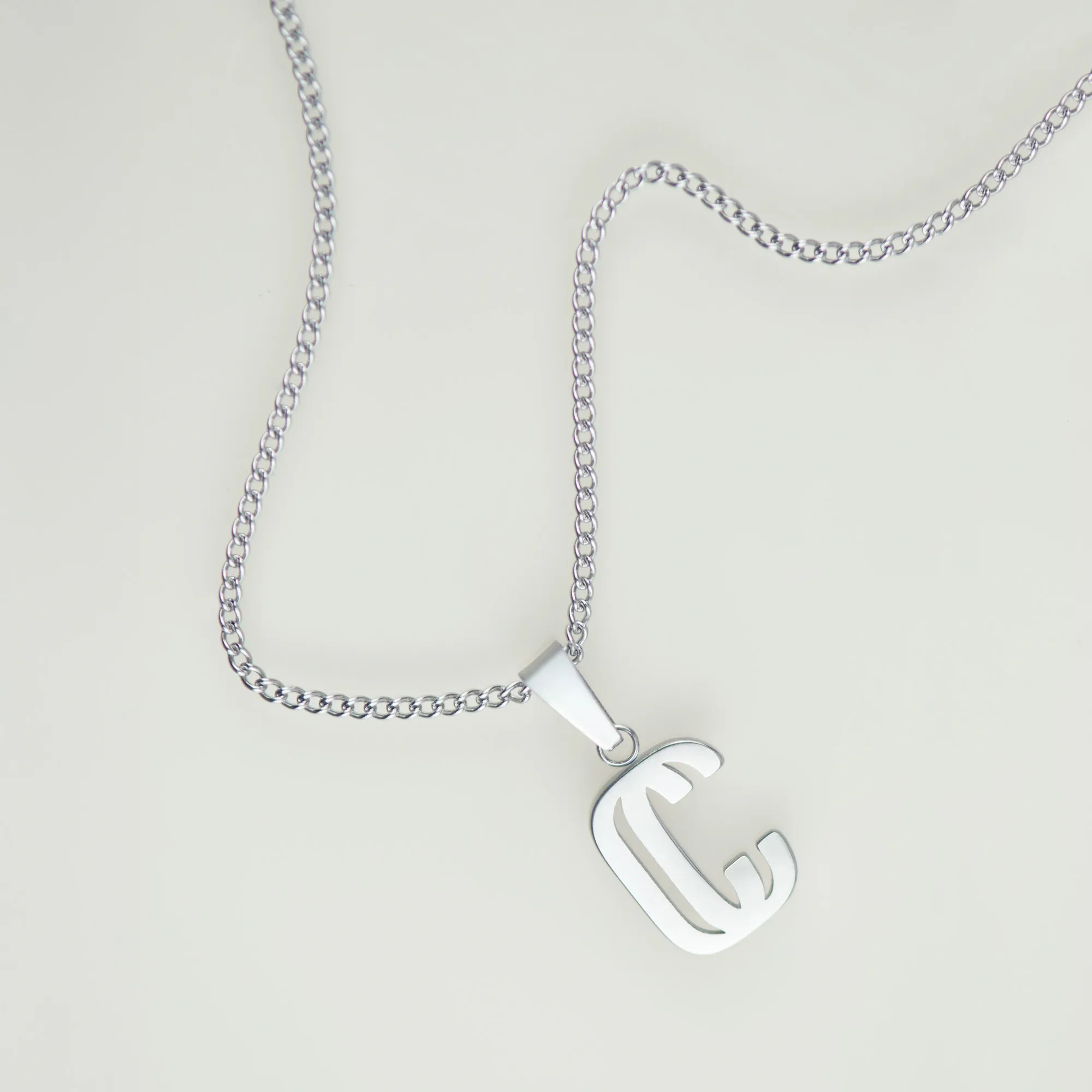 Pendentif C de Cruval, maille gourmette, argenté — 2